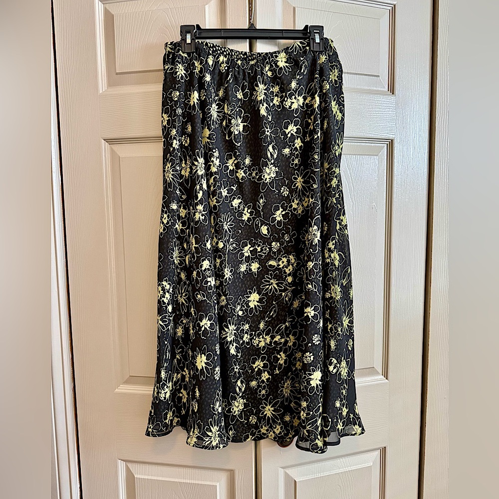 Croft & Barrow Reversible Floral or Geometric Plus Size Skirt